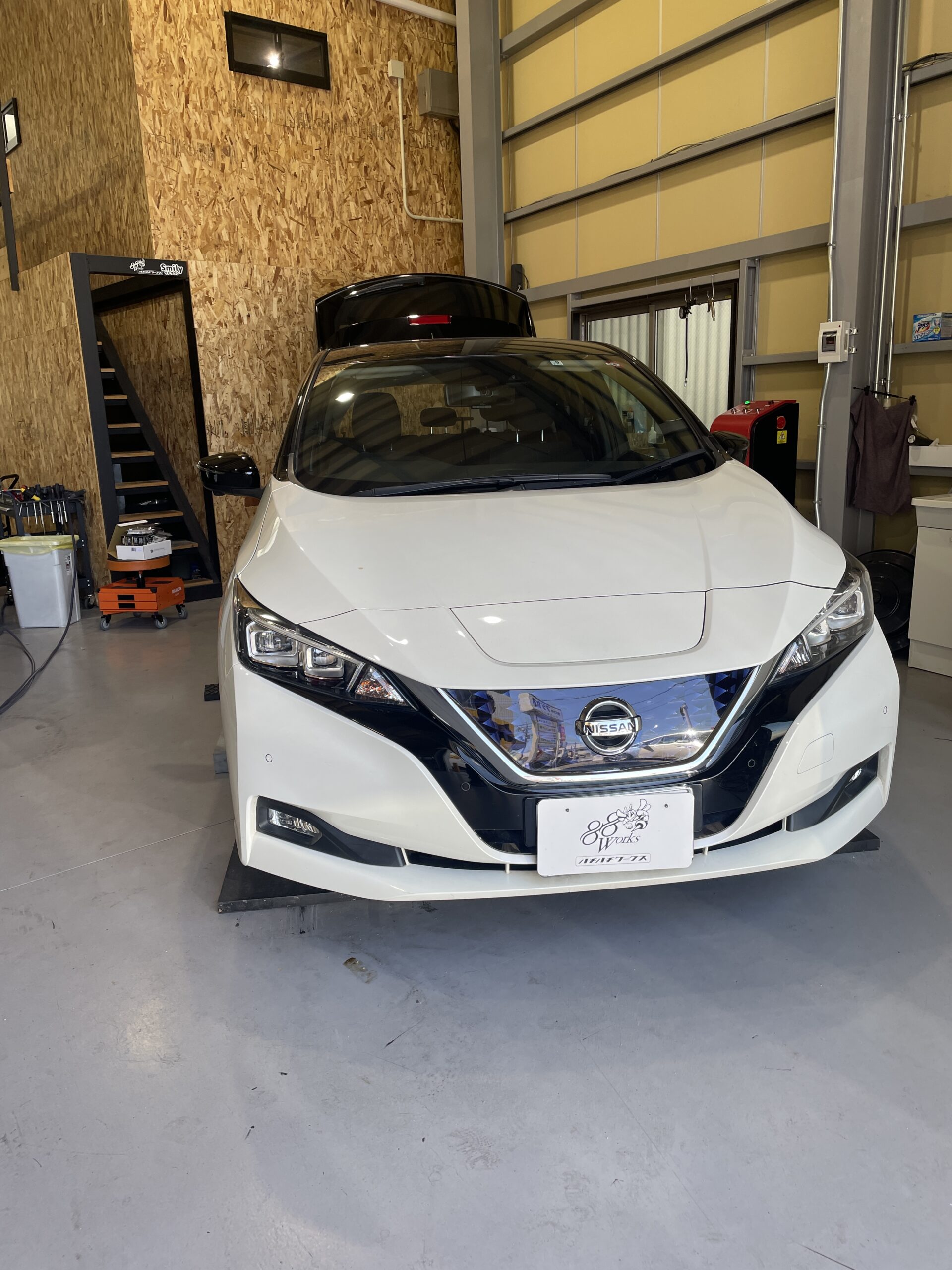 日産リーフに前後のドライブレコーダーをつけよう！ | 小牧市で自動車