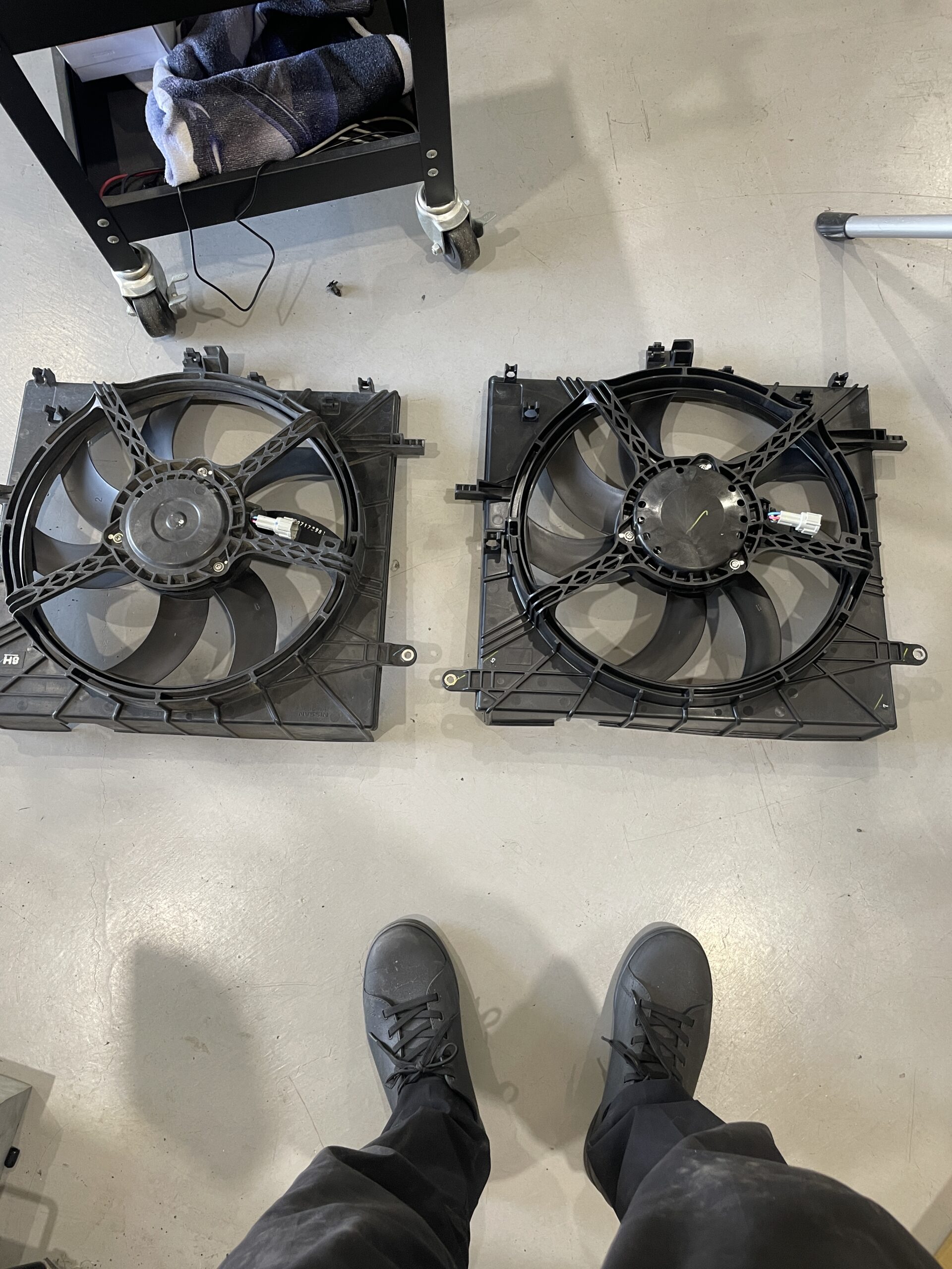 K13 マーチニスモ 電動ファン修理！エアコンの効きが悪い方！一度